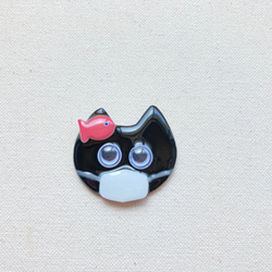 「CAT & fish」シリーズ　黒猫ブローチ　キョロ目ちゃん　マスクネコ 2枚目の画像