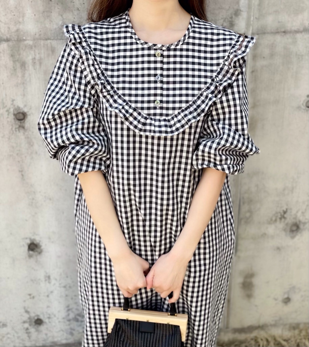 ⁑コットン100% ⁑ ギンガムチェック　フリル　ワンピース　裏付き