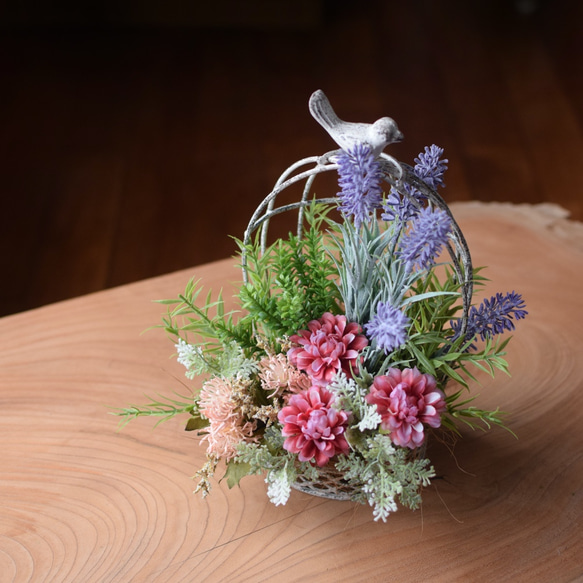 鳥かご 寄せ植えガーデン〈ハーブとマム〉【完成品】＊特集掲載商品＊卒業祝 退職祝い 母の日 2枚目の画像