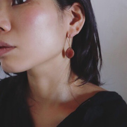 Wire Stone Earrings (Olive)七宝焼き 3枚目の画像