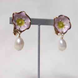 Flower pearl earrings(cherry blossom )七宝焼き 3枚目の画像