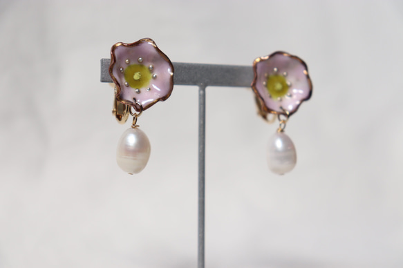 Flower pearl earrings(cherry blossom )七宝焼き 3枚目の画像