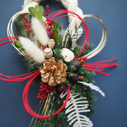 ホワイトタッセル♪金のしめ縄 新作 しめ縄 タッセルホワイト 金松 しめ縄・しめ飾り minoka flower