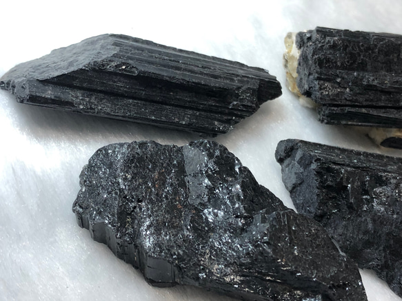 ブラックトルマリン原石　100g ⑤ 8枚目の画像