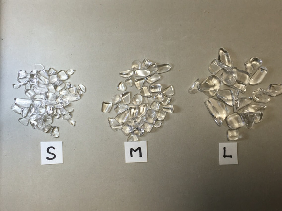 水晶洞不犧牲100克M尺寸 第5張的照片