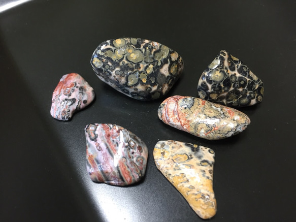 天然石　ジャスパー　猫　3匹　ジャスパー 3e71be5cf6d61138fe5bfe885b4b33