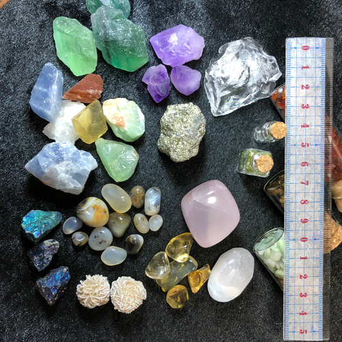 天然石　原石　セット　２７種類 35種類天然石標本詰め合わせ 天然石販売 名取貴石 天然石原石