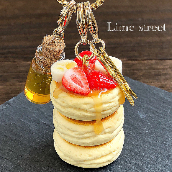 じゃらじゃらキーホルダーミニ★スキレットでパンケーキ作り♪ じゃらじゃらキーホルダーミニ☆スキレットでパンケーキ作り