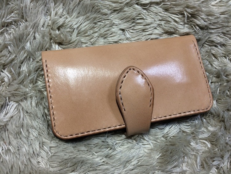 iPhone、Xperiaなど各機種対応 スマホレザーケースⅣ－Ⅱ　マグネット式