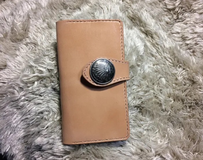 iPhone Xperiaなど！レザースマホケース