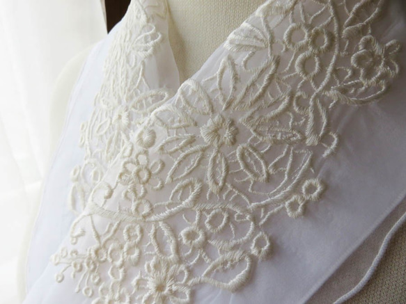 刺繍半衿・グラマラスレース・オーガンジー・白「オーガンジーと白木綿半襟のセット」 4枚目の画像