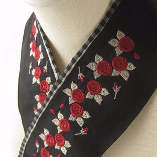 半衿・刺繍半衿・薔薇（チェックと黒） 和装小物（帯・半襟） petacoの 