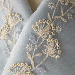 シルクオーガンジーで作るクラフト半衿・清楚な白い実(ブルー木綿半衿とセット) 3枚目の画像