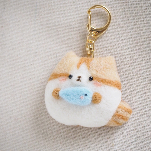 猫ちゃんキーホルダー(茶トラ) 羊毛フェルト FIORELLO＊ 通販 9958721