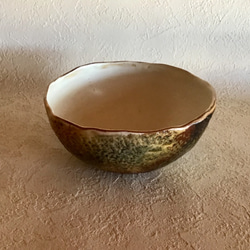 石目金彩の鉢 ちようど お茶碗サイズ 抹茶碗がわりにも。。ー内白マット釉薬ー 1枚目の画像