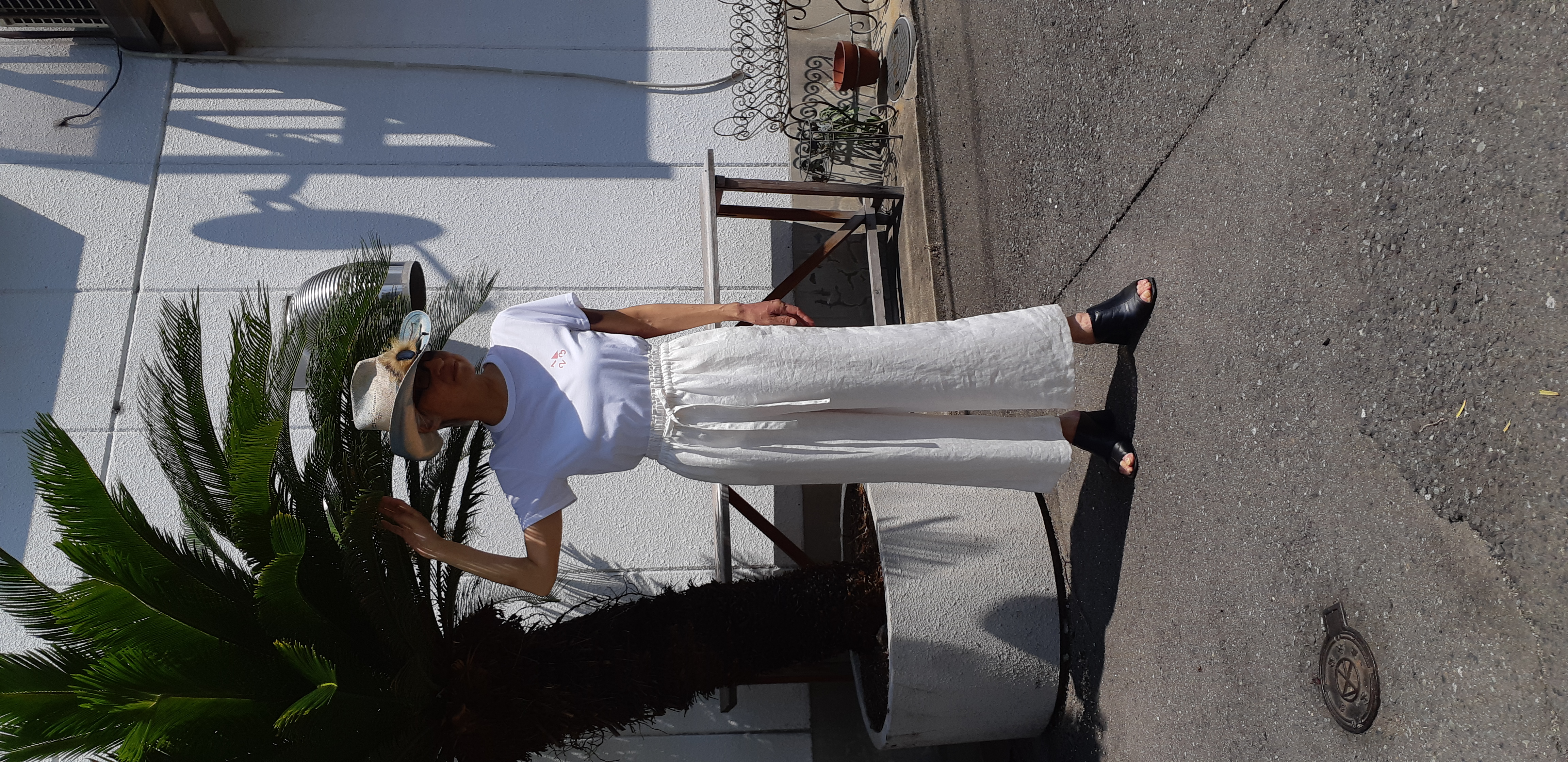 リネンシーチングワッシャー セミフレアーパンツ