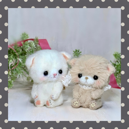 可愛い白猫ちゃん 小さい仔 ハンドメイドぬいぐるみ ぬいぐるみ