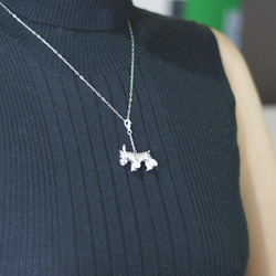 Tokotoko Schnauzer Charm Pendant 1 [免運費] 一款多功能吊墜，靈感來自一起行走的雪納瑞犬的外 第10張的照片