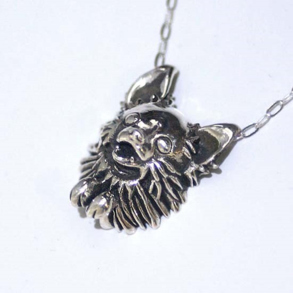 ☆チワワの立体ペンダント【送料無料】胸元からちょこんと覗く