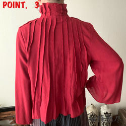 羽織りやすい前開きボレロ風ブラウス　大人の縦ラインフリルとフレアスリーブ袖が美しいライン　赤 5枚目の画像