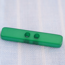 細長いボタン30mm　グリーン　フランス製　2個 2枚目の画像