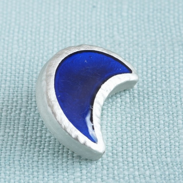 18mm　月のボタン　ブルー×シルバー (2個)　フランス製 2枚目の画像