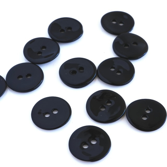 (3個) 12mm カラー貝ボタン 黒 フランス製 ＊ 天然素材 シェルボタン　ブラック 1枚目の画像
