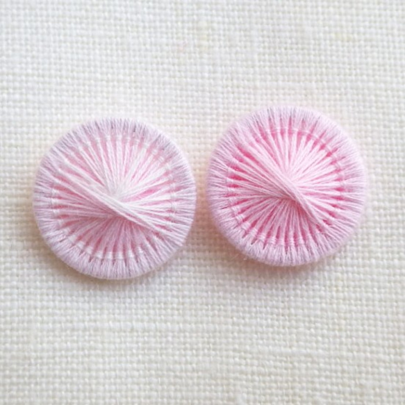チェコの糸ボタン16mm(4個)　ピンクと白 5枚目の画像