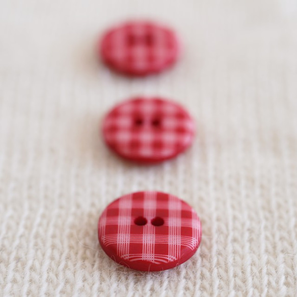 (3個) 12mm ギンガムチェックのボタン 赤 フランス製 2枚目の画像