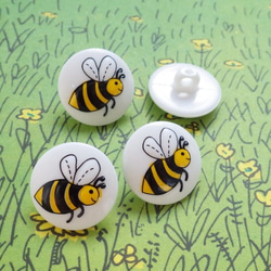 ミツバチのボタン(2個)ドイツ製 入園グッズにも♪ 1枚目の画像