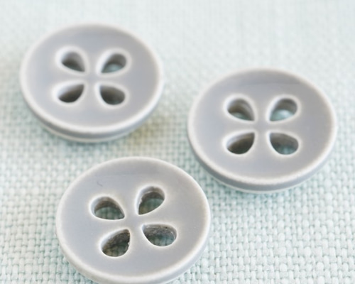 3個) 12mm 四つ葉のボタン グレー フランス製 ボタン プチコパン 通販