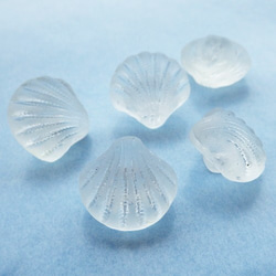 貝殻型のアンティークガラスボタン　オーストリア製 5枚目の画像