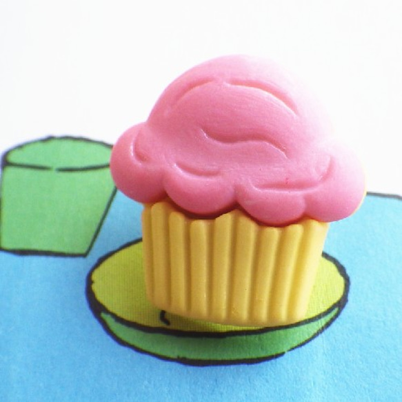 カップケーキのボタン(3個)　USA■ 2枚目の画像