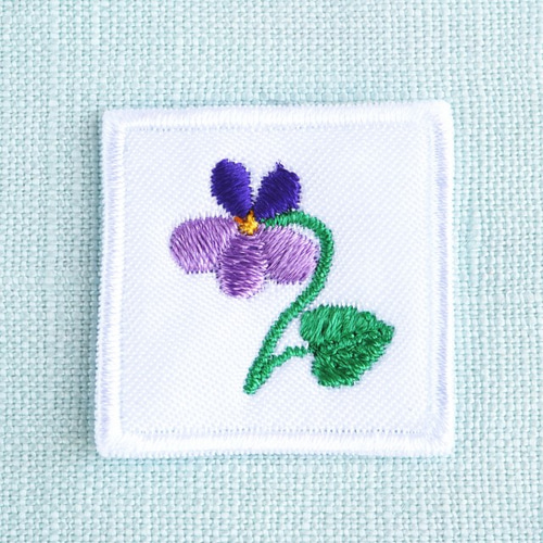 2枚) 3cm ハンガリー製ワッペン【すみれ】タグ、入園グッズに