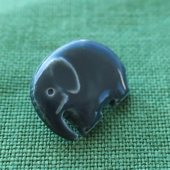 (3個) ぞうのボタン 15mm　チャコールグレー　フランス製 2枚目の画像