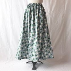 [Mucchiri-san也行]一條清爽的長方形裙子（光滑的四葉草：藍灰色） 第2張的照片