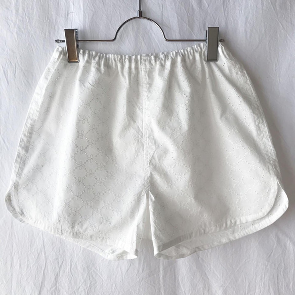 ★免費送貨★可愛的Hagile女式褲子：M（蕾絲圖案：白色） 第1張的照片