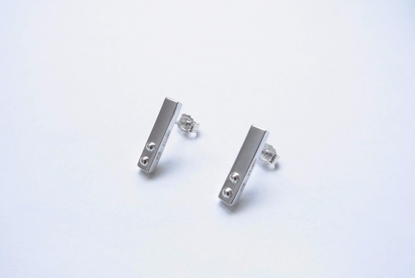 <NOVEC> SILVER Stick Out Straight EARRINGS 第1張的照片