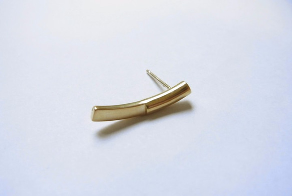 <NOVEC> GOLD Two Faced SHORT EARRINGS , 1P 1枚目の画像