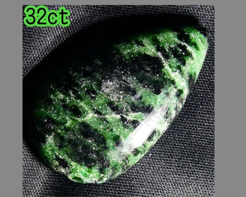 綺麗な石 黄金 閃亜鉛鉱 劈開 幻惑 綺麗 希少石 レア 魅了 色気 存在感 ファイア