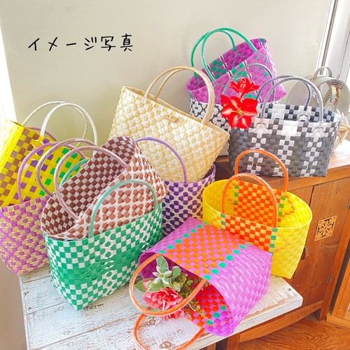 バレリア❤️です。　プラかごバッグ ハンドメイド プラカゴ バッグ かごバッグ 手編み ハンドメイド 防水素材 大