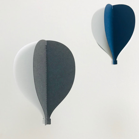 青い気球のモビール　BALLOON NAVY 4枚目の画像