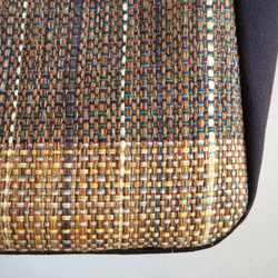 【SALE・栗デザイン】ツイード調手織り布のミニトートバッグ（ブラウン） 4枚目の画像