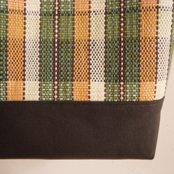 【SALE】秋色カントリーチェック手織り布のスクエアトート（グリーン） 4枚目の画像