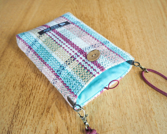 夏色チェック手織り布のスマホポシェット（ピンク） 3枚目の画像