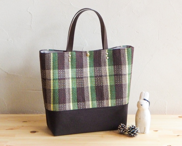 [SALE] Warm check handwoven square tote (棕色) 第1張的照片