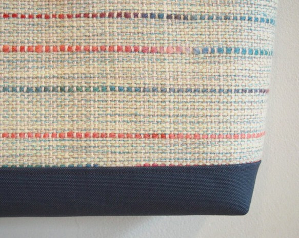 春色手織り布の横長トートバッグ（水色） 4枚目の画像