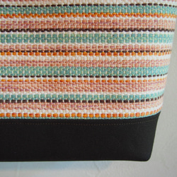 手織りウォーターカラーストライプのトートバッグ（ピンク） 4枚目の画像