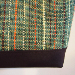 秋色ミックスカラー手織り布のランチトートL（フォレストグリーン） 4枚目の画像