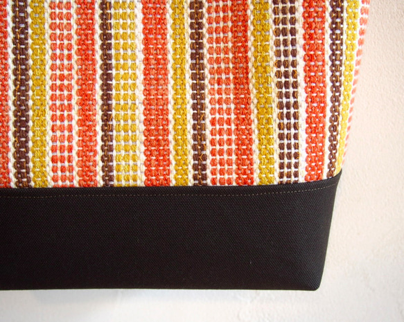 [出售]手工編織風格拼縫條紋廣場手提包（橙色） 第4張的照片